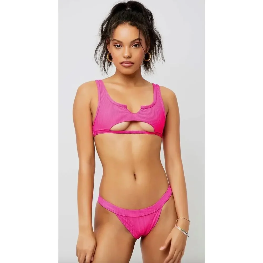 Frankie’s Bikinis Cole Ribbed Scoop Bikini Top - Cutout - Fuchsia - Large